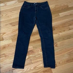 Dark wash stretch jeans